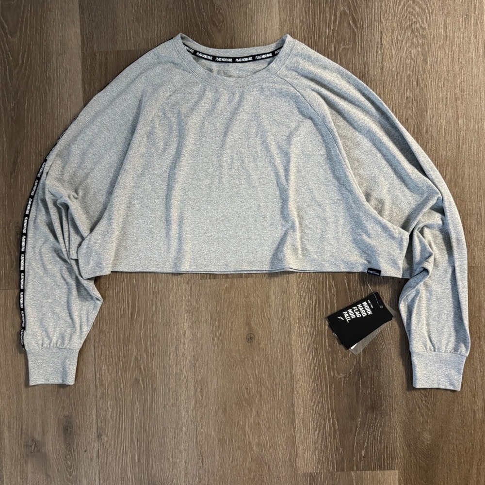 Flag Nor Fail Cropped Long Sleeve Women Medium Gray Logo Tape Raglan Top